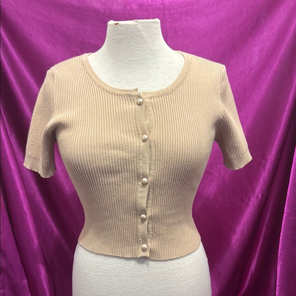 Vivid size M Beige Ribbed Button-Up Women's crop  Top
